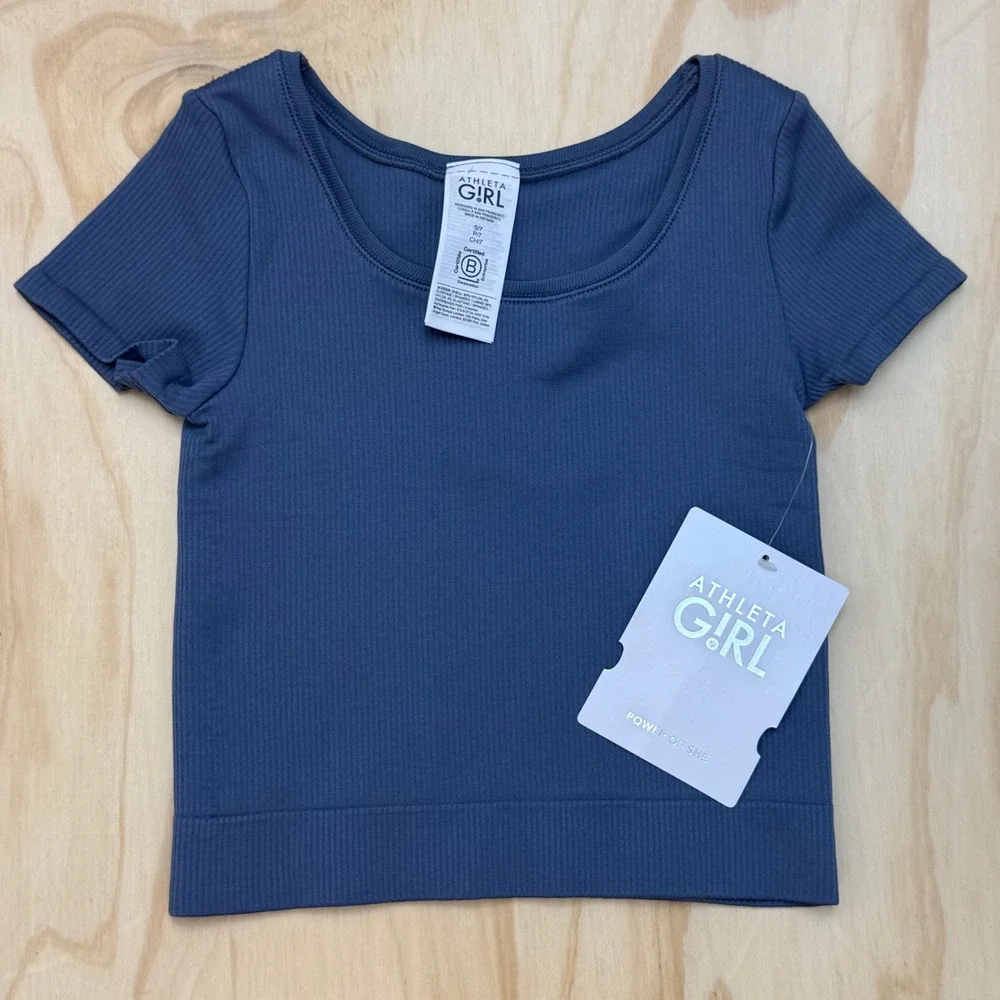 Athleta Girl Rise Above Rib Crop Tee Blue Seamless Short Sleeve Size S 7 NEW